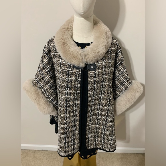 Creme / Tan, Black and White Plaid Tweed Mix Color Fur Cape - Picture 6 of 17
